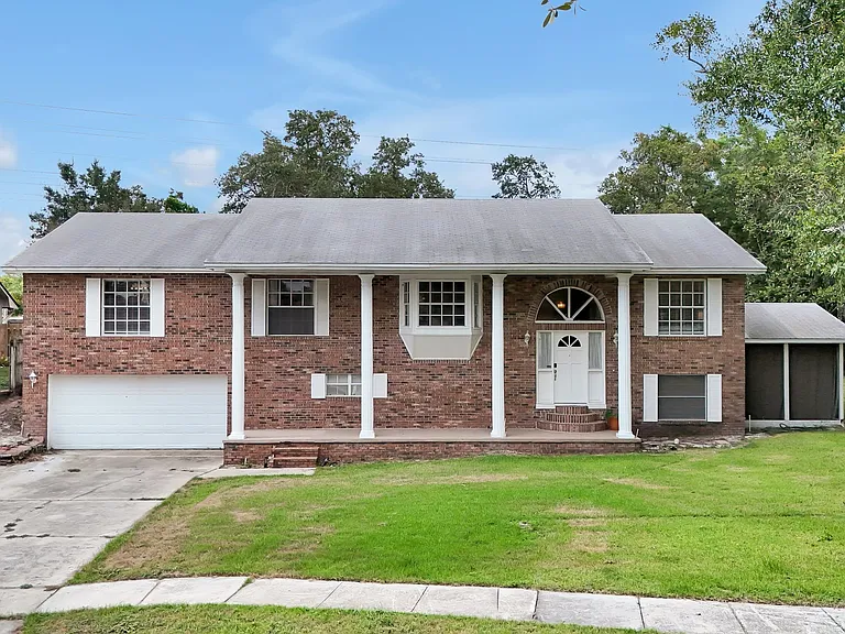 5212 Abelia Dr — Photo 3