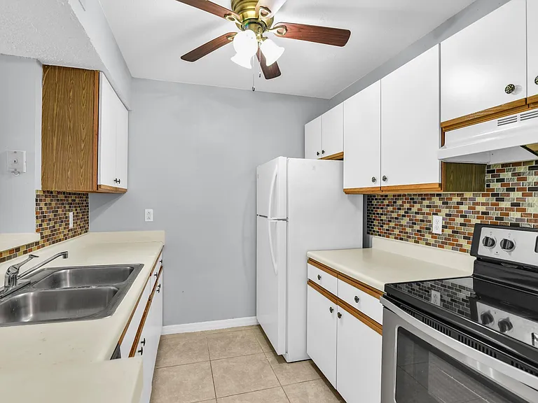 3995 W McNab Rd #B205 — Photo 9