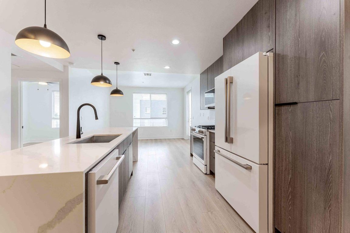Ariva, San Diego, CA, Kitchen