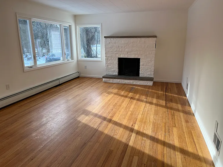 37 Marys Ln — Photo 4