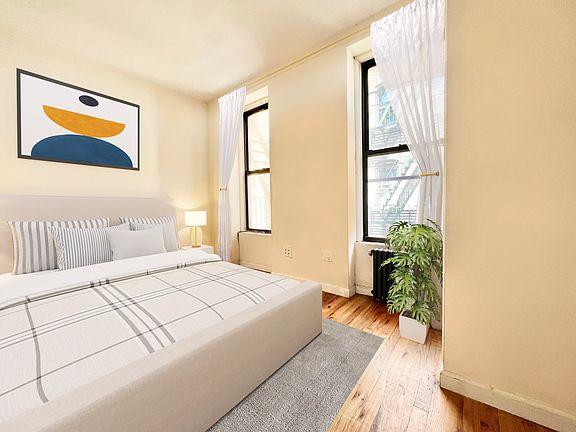 4th image of 203 W 108th St APT 17