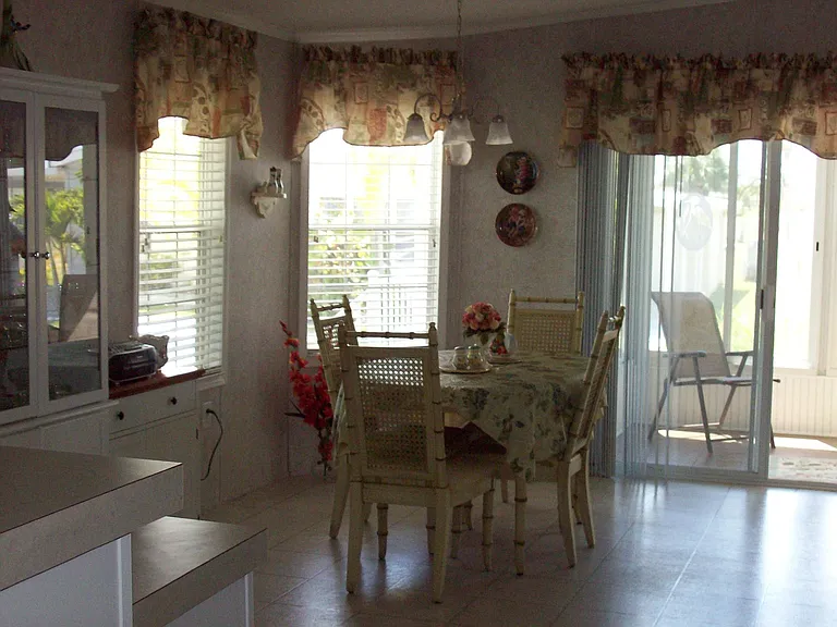 2100 Kings Hwy #426 — Photo 16