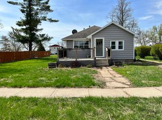 285 W D St, David City, NE 68632