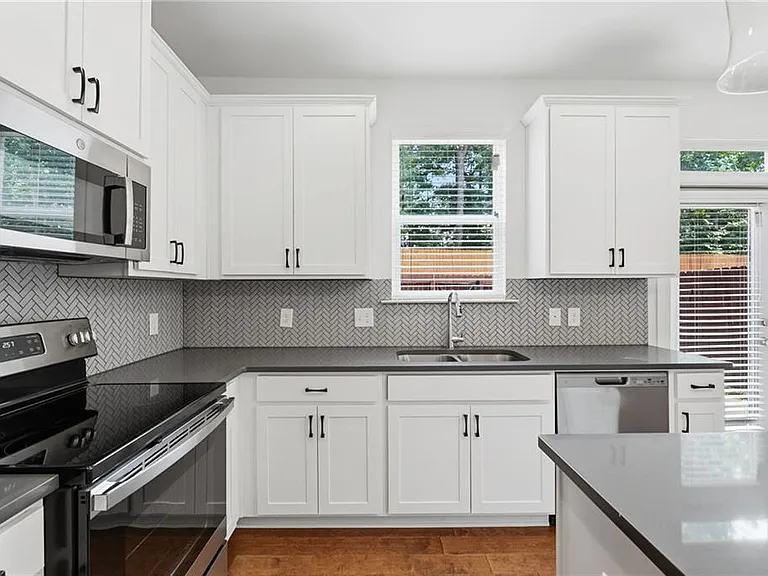 5372 Brooklands Dr — Photo 10