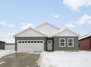 1707 Thornhill Dr, South Bend, IN 46614