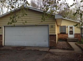 384 Hawthorne Ave E, Saint Paul, MN 55130