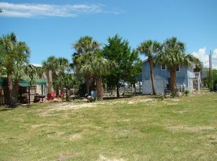 88 10th Ave W, Horseshoe Beach, FL 32648