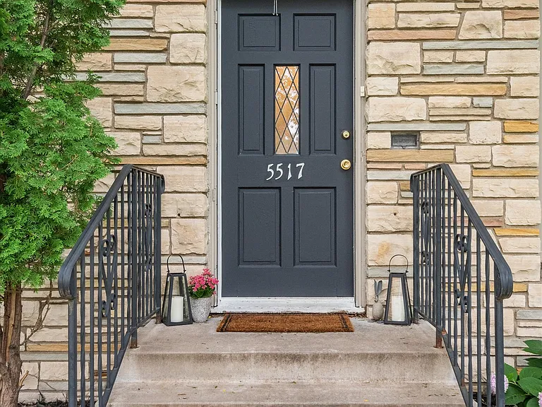 5517 Oliver Ave S — Photo 16