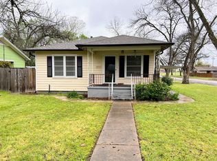 509 Whitehead St, Smithville, TX 78957