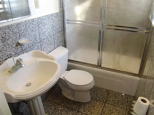 Rented by Mauro Bros Real Estate Services LLC | media 19