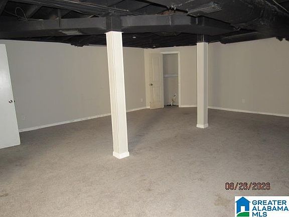 4th image of 704 Sundale Dr