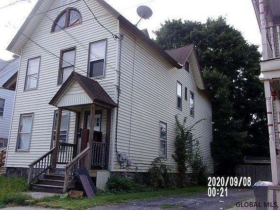 4th image of 44 Storrie St