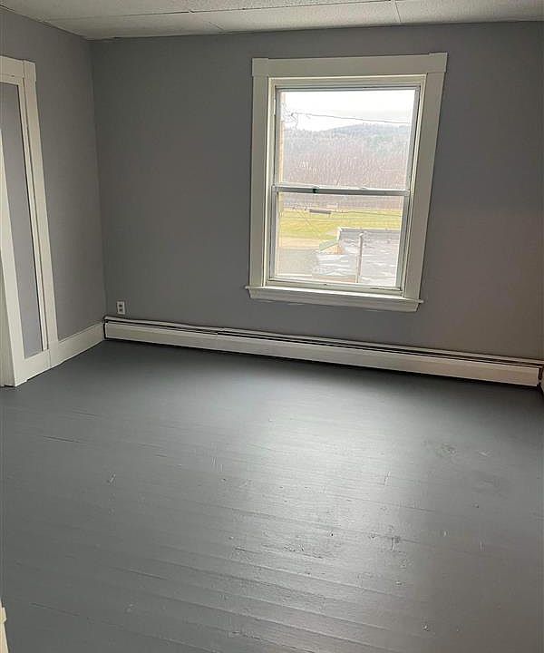 425 Cumberland St Rumford, ME, 04276 Apartments for Rent Zillow