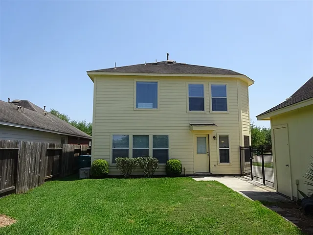 11011 Pierce Valley Dr — Photo 16