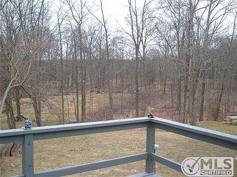 2nd image of 1360 Hickory Ln