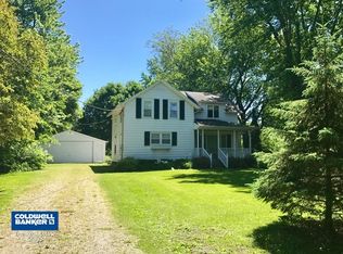 703 N Main St, Earlville, IL 60518