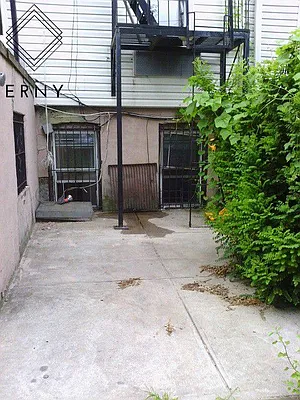 Rented by ERNY LLC | media 27