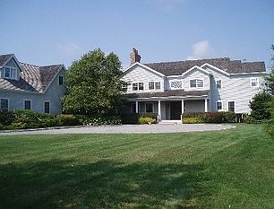 1st image of 11 Halsey Farm Dr