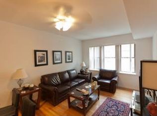 1333 W Addison St APT 2B, Chicago, IL 60613