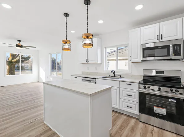 664 30th St, Ogden, UT 84403