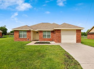 502 S Park St, Terrell, TX 75160