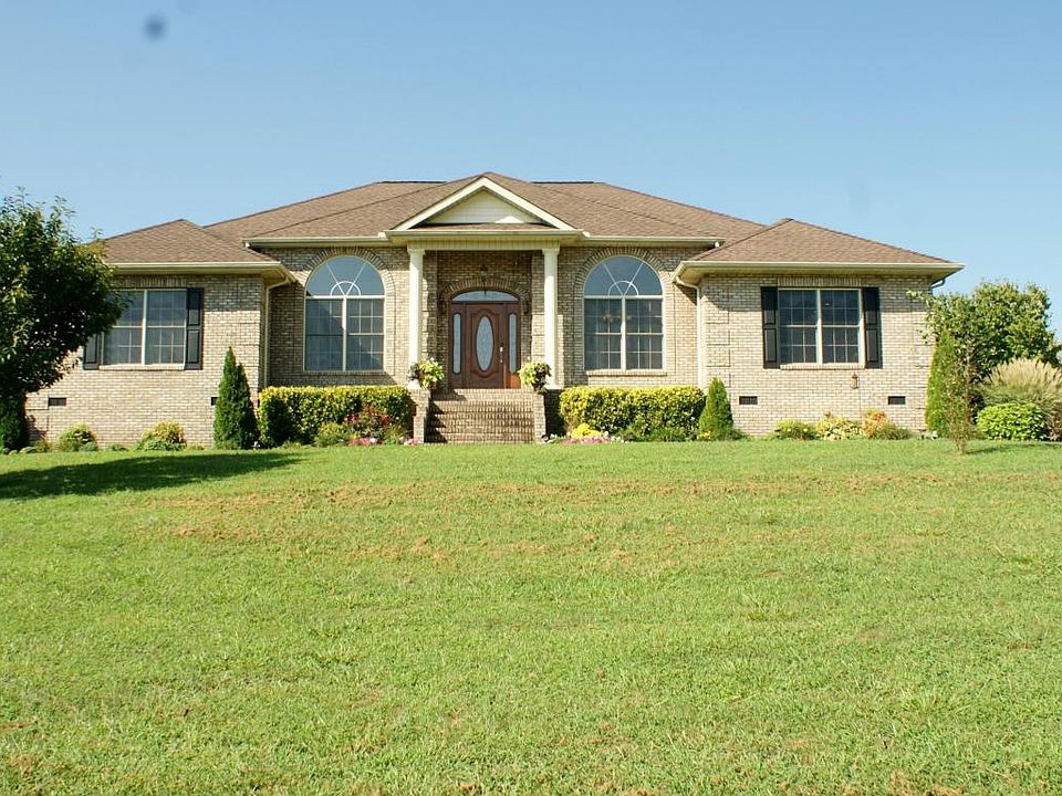 1st image of 526 Wells Ct