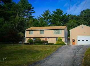 13 Richard Rd, Richmond, RI 02812