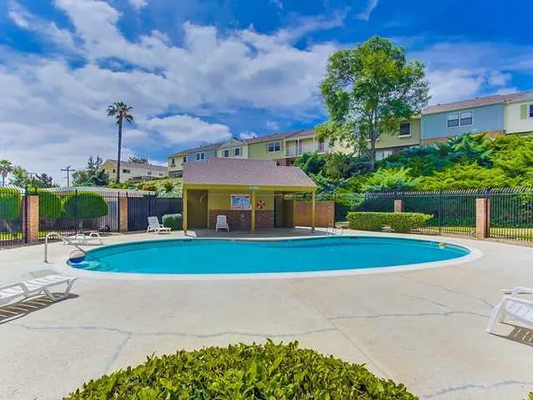 7855 Rancho Fanita Dr #A — Photo 17