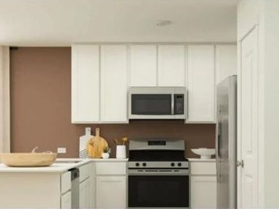4th image of 332 Pleasant Valley Dr #Newlin 1049