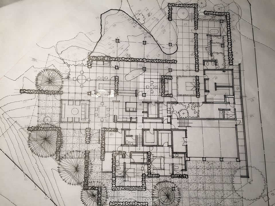 floor plan to fit the lot