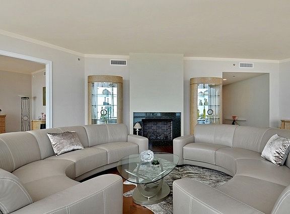 3rd image of 401 N Wabash Ave #46A