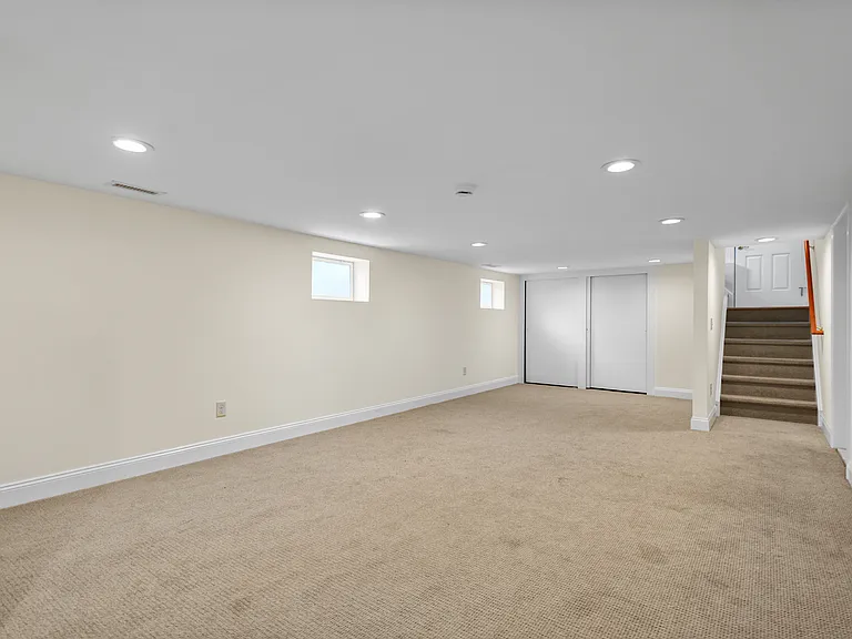 27 Milton St — Photo 15