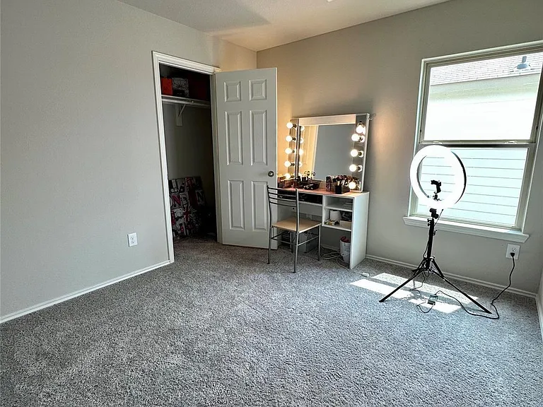 4231 Tulip Oak Dr — Photo 21