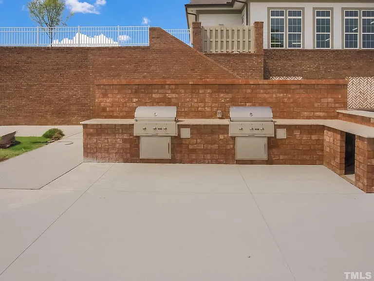 5028 Arkose Dr — Photo 34