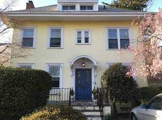 213 Thompson Shore Rd, Manhasset, NY 11030