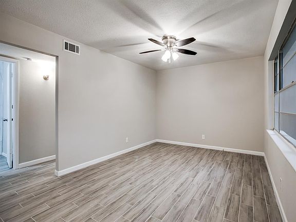 5th image of 3908 Cheryl St