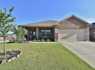 5128 Crystal Lake Ave, Krum, TX 76249