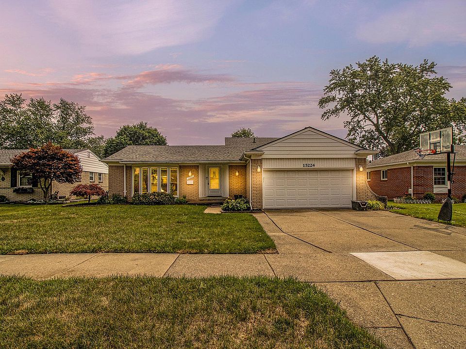 1st image of 15224 Thornridge Dr