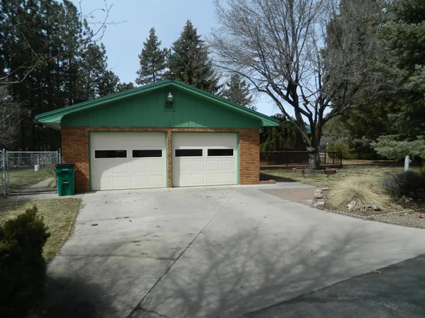 3870 Christine Ln, Klamath Falls, OR 97603