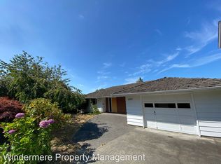 1030 16th St, Bellingham, WA 98225