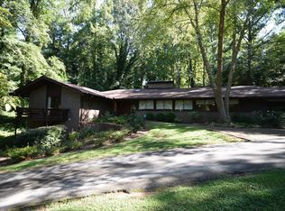 5265 W Kingston Ct, Sandy Springs, GA 30342
