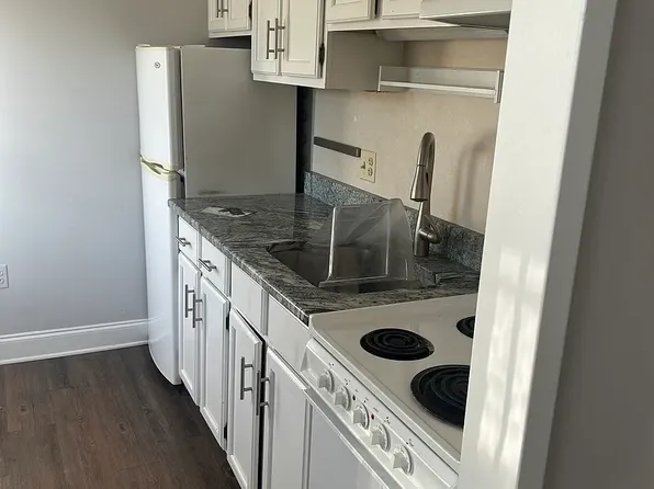 4 E Athens Ave, Ardmore, PA