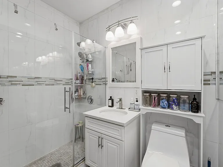 258 Pine St #1L — Photo 15