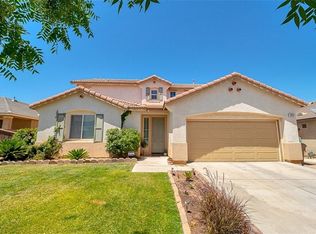 13818 Truman St, Oak Hills, CA 92344