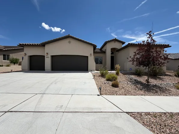 5453 Pikes Peak Loop NE, Rio Rancho, NM 87144
