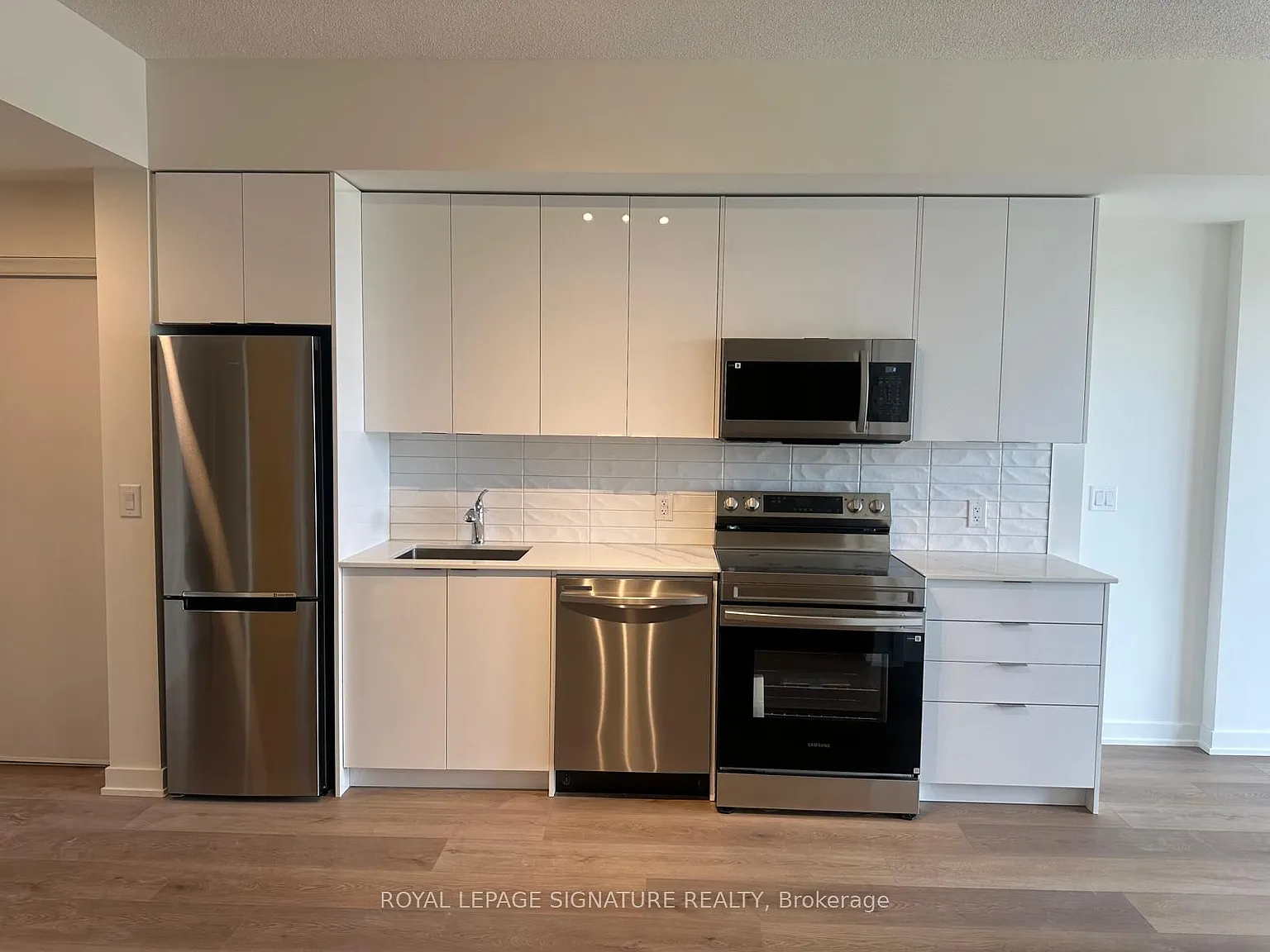 2 bed, $1,600 — Photo 3