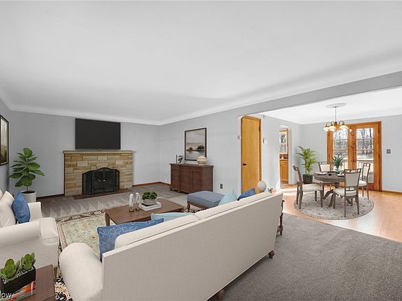 2nd image of 431 Dumbarton Blvd