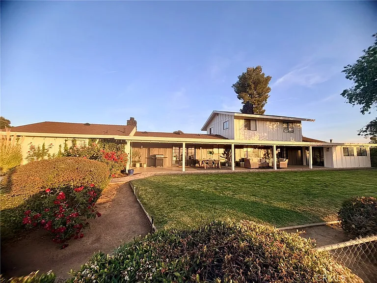 19230 Pinto Way — Photo 42
