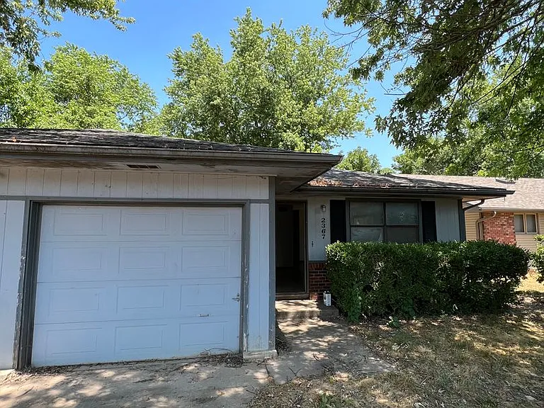 2367 W Farm Road 164 — Photo 1
