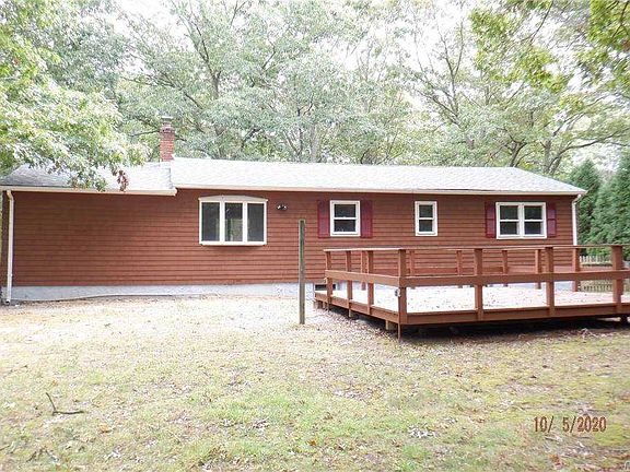 4th image of 16 Evergreen Ln